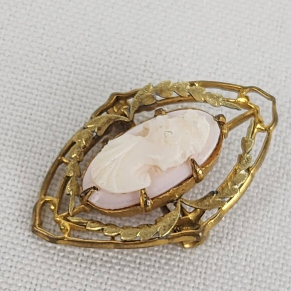 Vintage Gold & Pink Carved Cameo Brooch - Picture 2 of 7